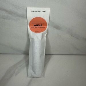 19/99 cream highlighting stick